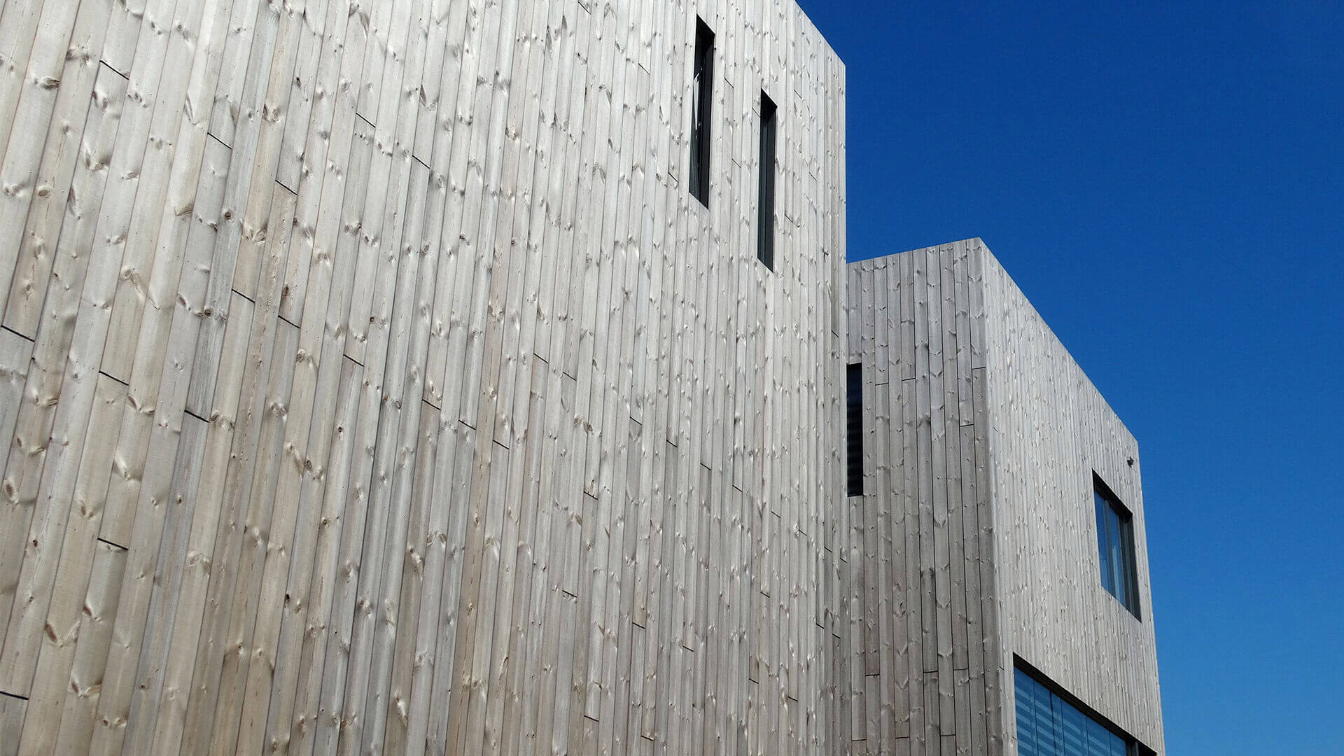Lunawood Thermowood is durable for wooden facades