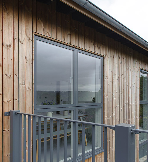 Private-Residence-Woodlands_UK_vertical-Thermowood-cladding_2