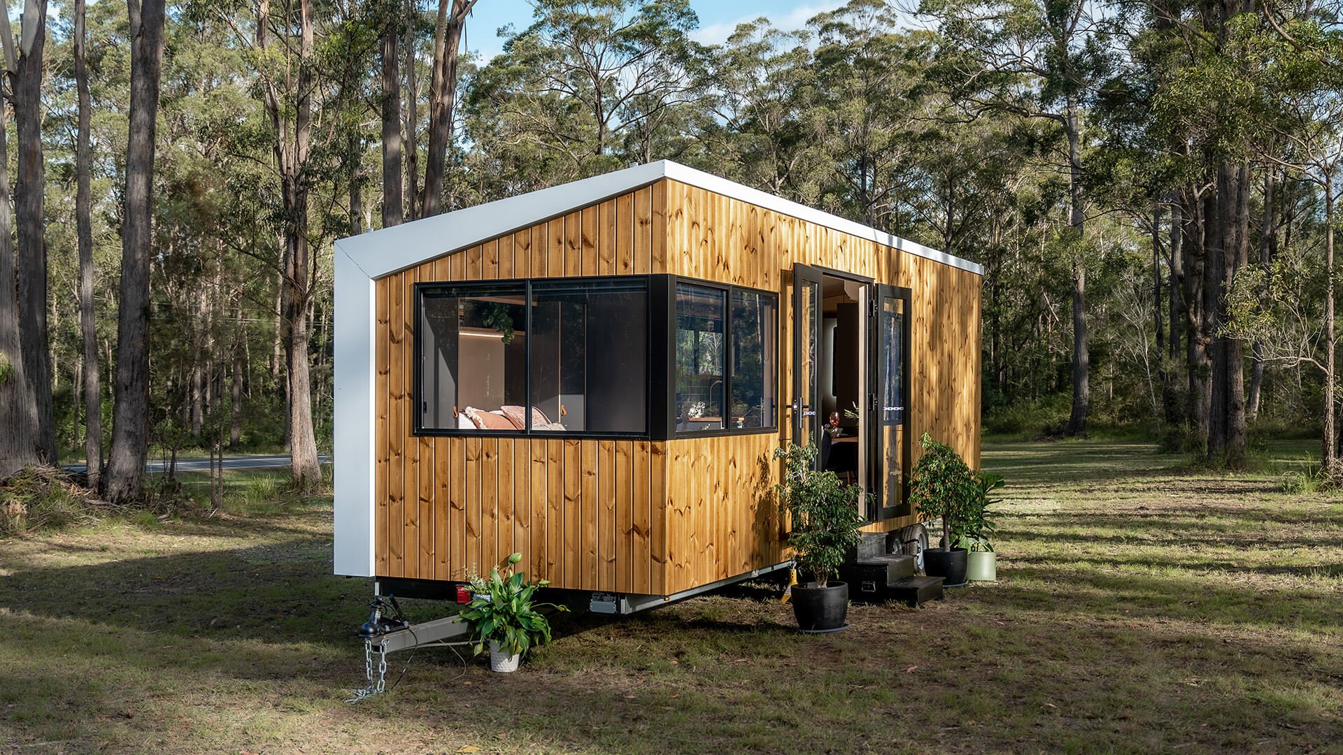 Minimalism with Sustainable Tiny House Materials